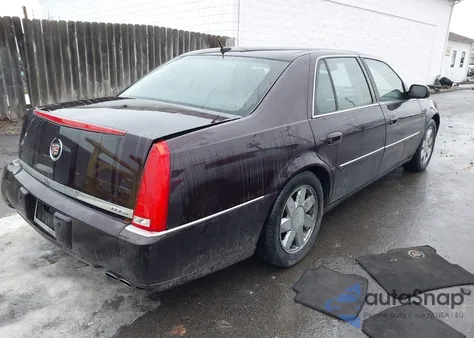 2008 Cadillac Dts 1Sc z USA, uszkodzony, nr VIN 1G6KD57Y48U203857